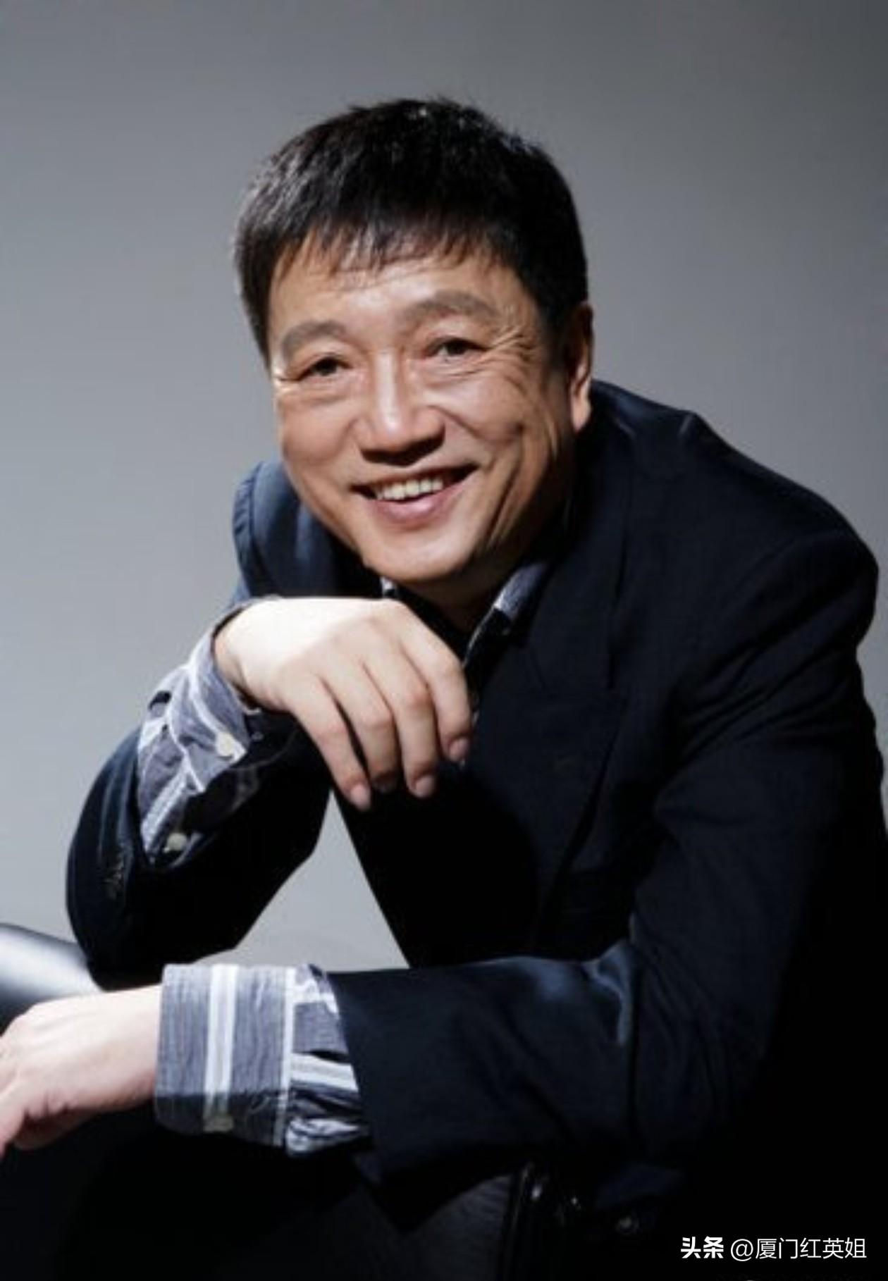 他是《狂飙》里老谋深算的何黎明
他是《庆余年2》里的戴公公
从住院到离世仅短短一
