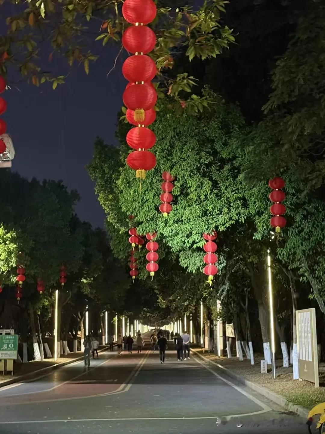 把日子过成诗，把琐碎写成词，让每一个平凡的日子都闪着亮，泛着光，透着暖～