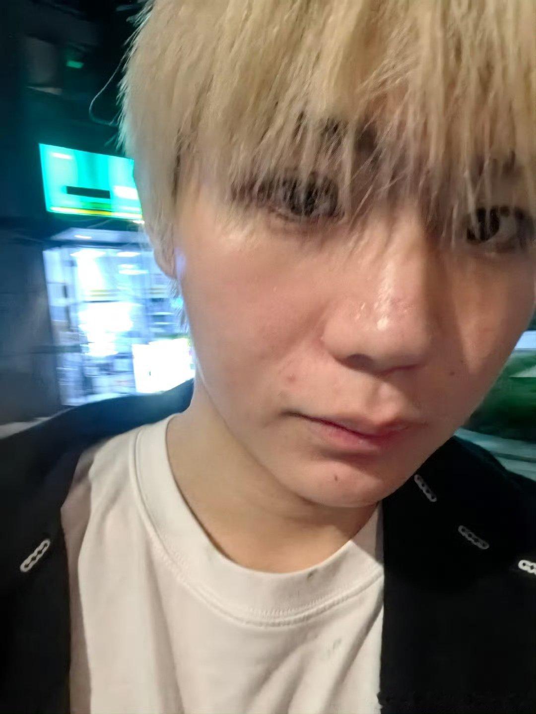 九尾23岁生日照！！生日快乐 