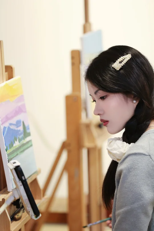 画画这一刻 是我最喜欢的独处时间🎨