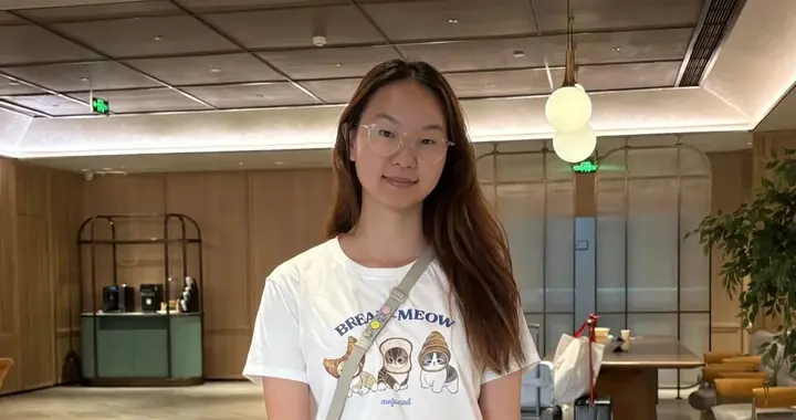 安徽女婴刚出生被接生婆抱走，1岁时被领养到瑞典，23年后回国找到亲生父母，认亲前一夜未眠，反复练习一