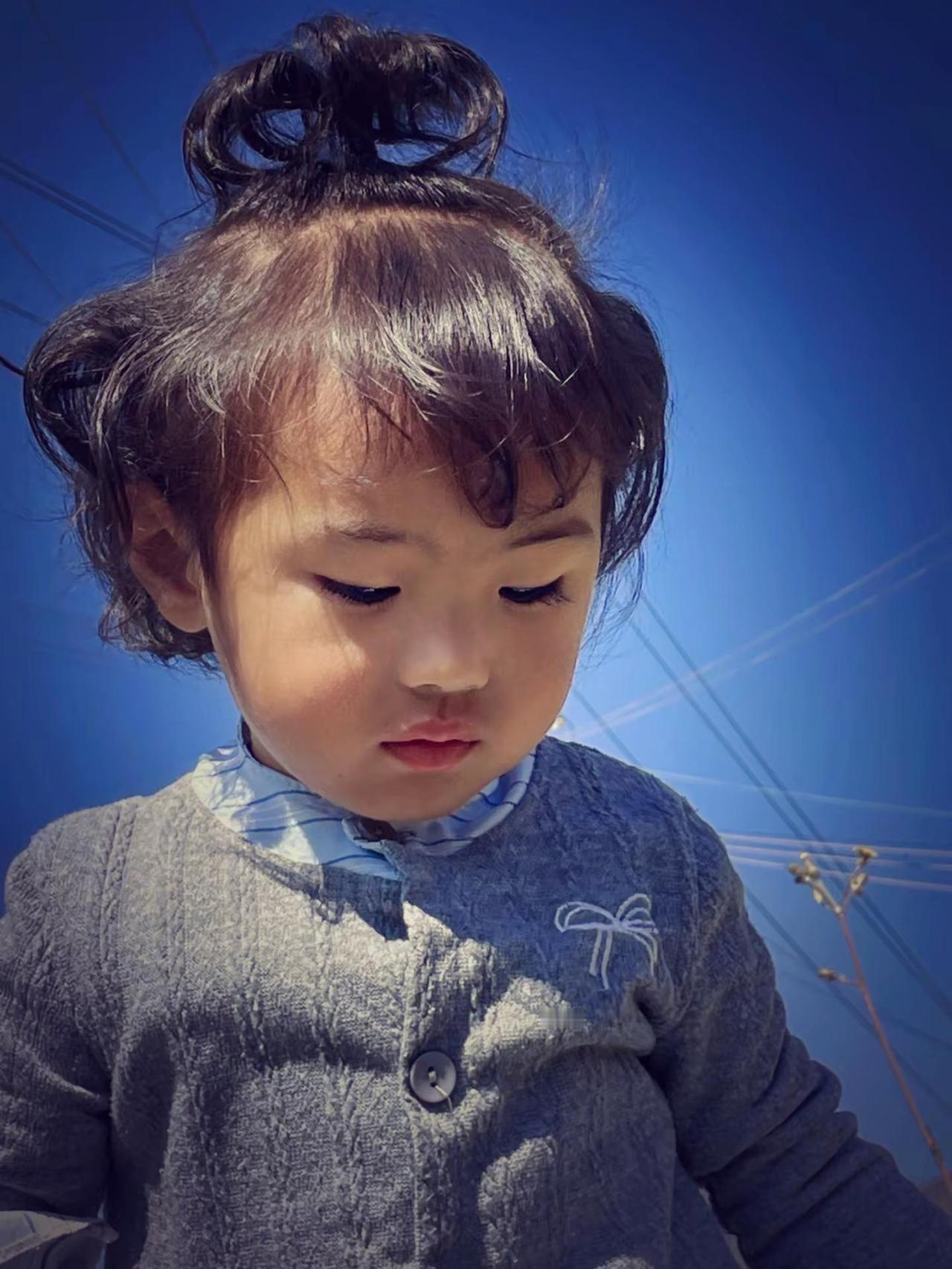 今天是卷发小女孩🐿️🐿️