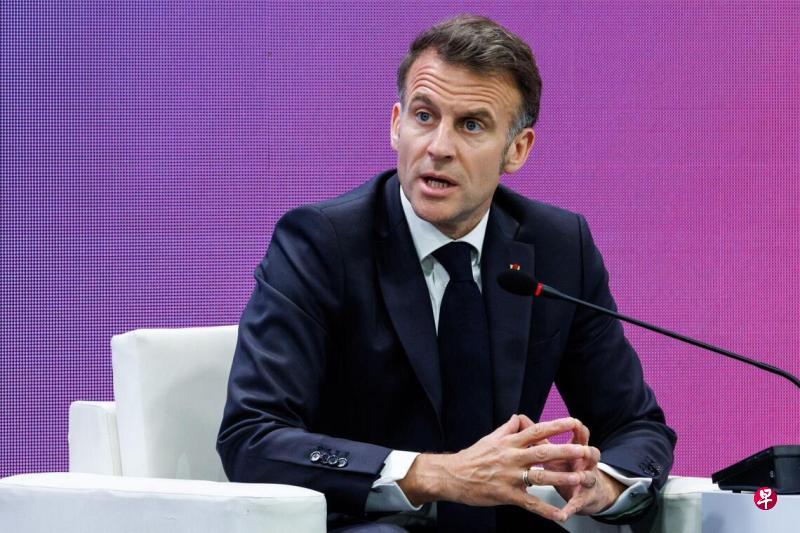 4月3日，法国总统马克龙在访问韩国期间，在一场商业论坛上发表讲话强调——世界上的