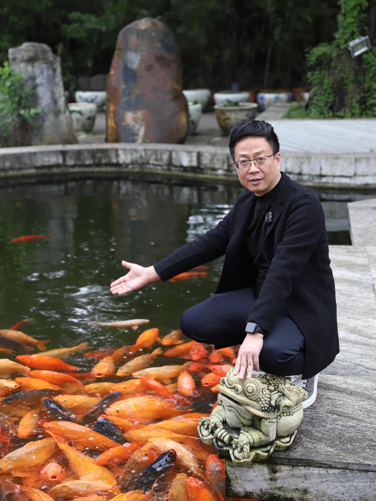 爱情的粉色，甜美而温柔。它让心灵调色板变得更加绚丽多彩，提醒我们珍惜身边那份美好