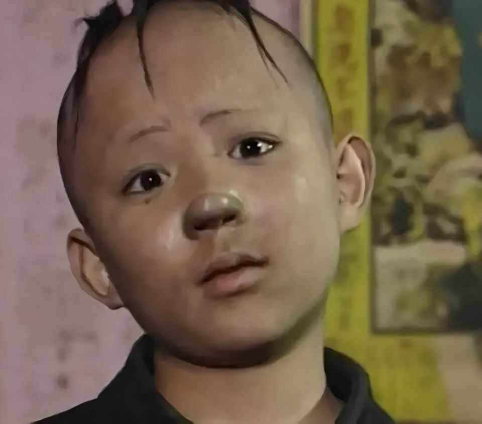 三毛孟智超自曝坎坷童星路，放下光环深耕短剧
凭借三毛出圈的孟智超，年少拍戏长期佩