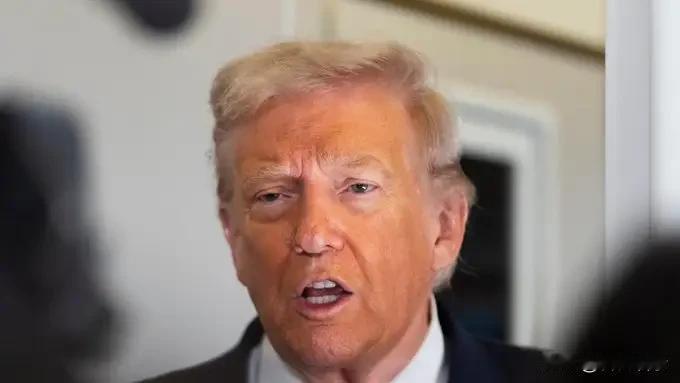 11月2日，特朗普在《60分钟》专访中，被问及若中国大陆对台军事行动，是否会命美