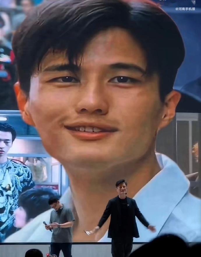 尹子维徐冬冬广东高校开宣讲课  全网羡慕的高校名场面诞生！明星空降、趣味授课、氛