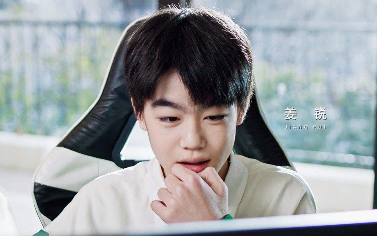 韩昊霖喊话聂曦光大胆追爱 弟弟的用心曦光收到了吗？韩昊霖不仅演活了助攻小能手，更