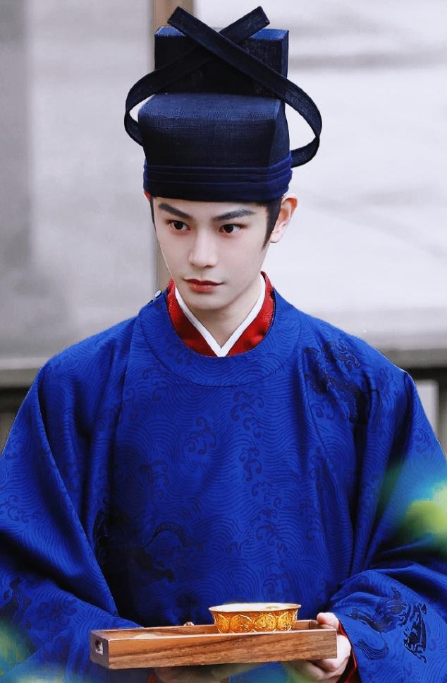 丁禹兮卢昱晓《恰逢雨连天》！
柠檬影视S+级古装权谋剧《恰逢雨连天》确认由丁禹兮