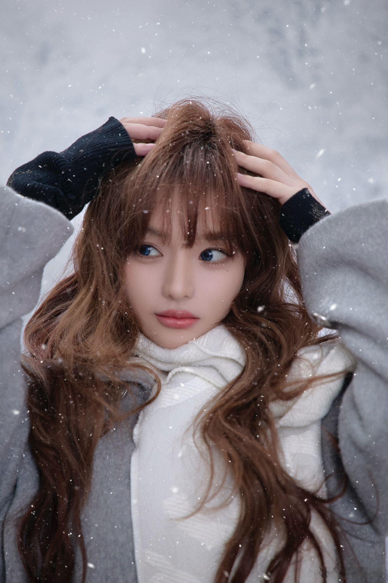 黄霄雲被工作室做局了 这种公开喊话的方式非常少见，既刺激又有话题性。双方配合默契