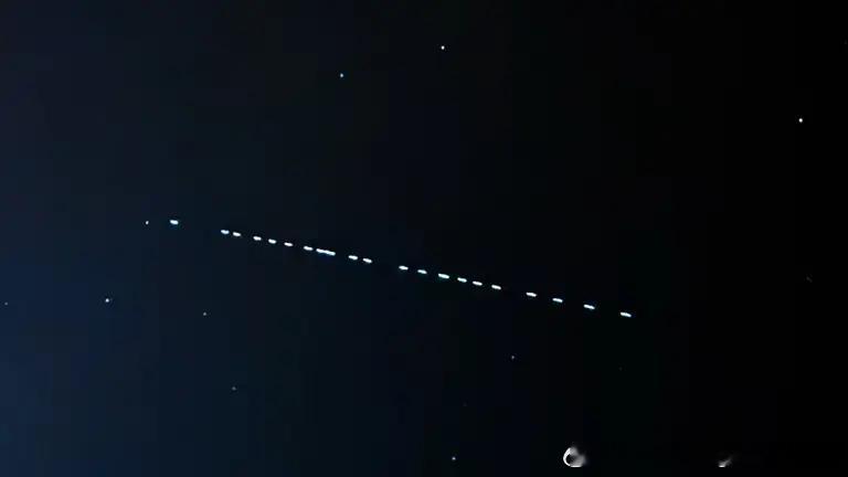 根据SpaceX向美国联邦通信委员会（FCC）提交的最新例行半年报告，在2025