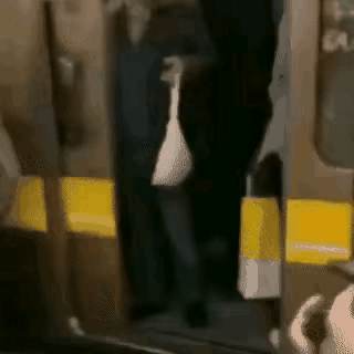 以老卖老的爷爷，走不知好歹还是无礼取闹，大家伙瞅瞅是不是[捂脸]