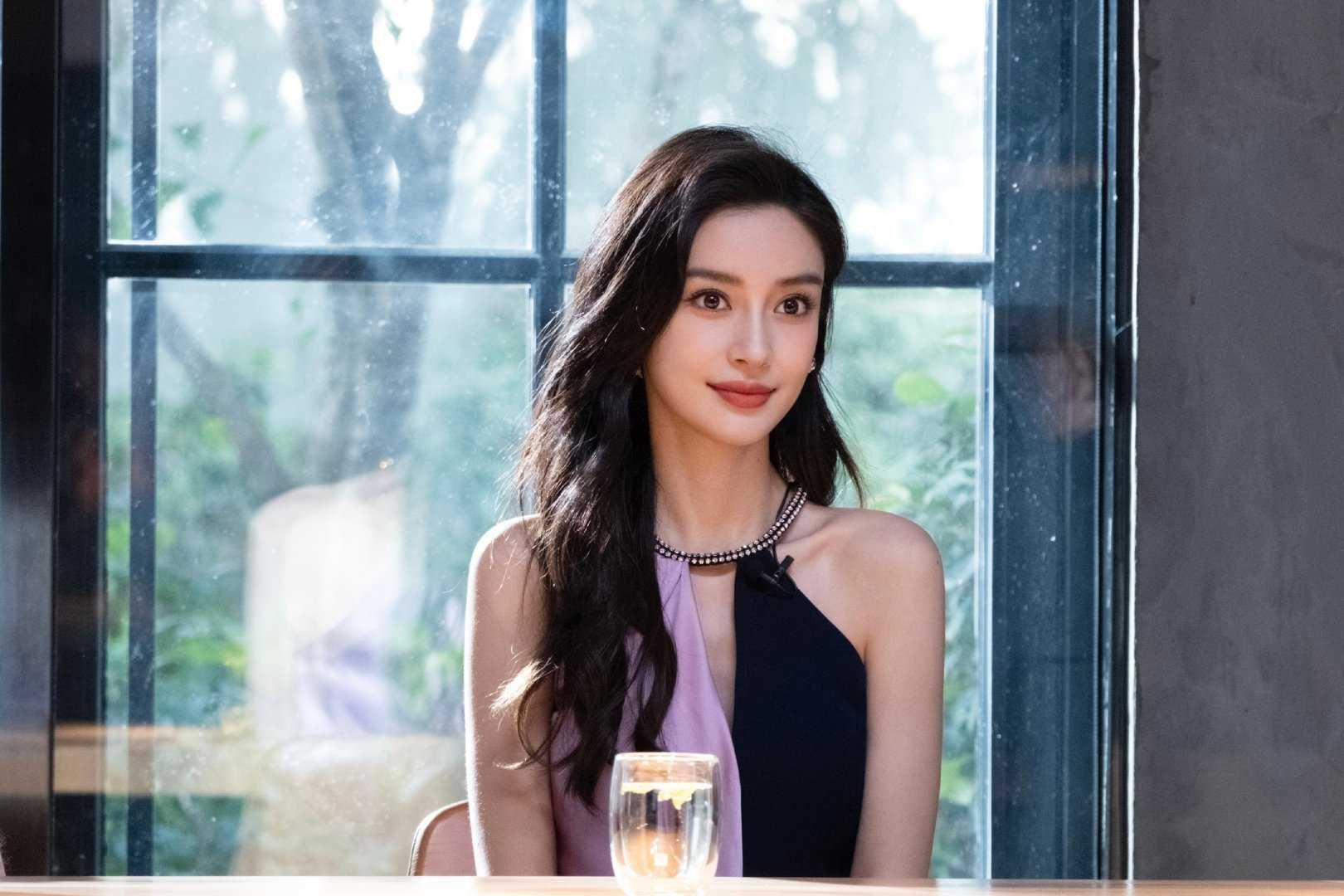 angelababy angelababy 与你相遇，是时光赠予我最珍贵的礼物，