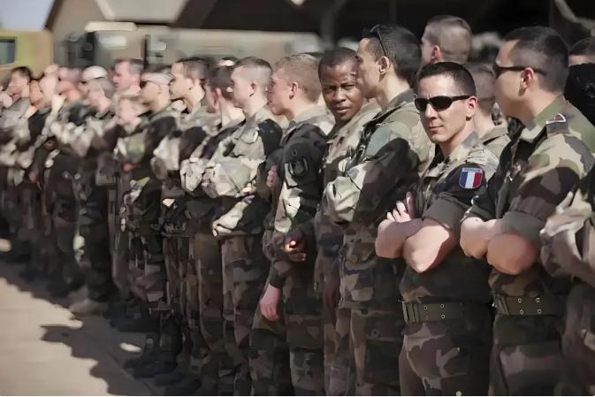 据乌克兰战俘待遇协调总部消息，截至目前总共有来自135个国家约27000名外籍雇