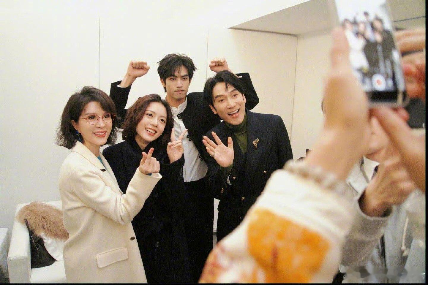 林依轮再次翻红，也是好起来了！｜林依轮