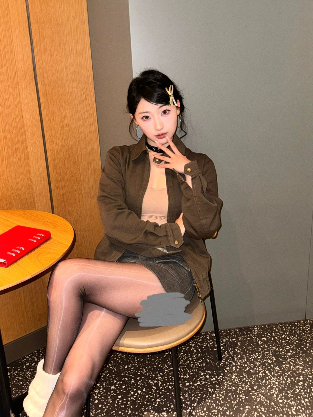 夹克+黑丝 好韩好喜欢💕