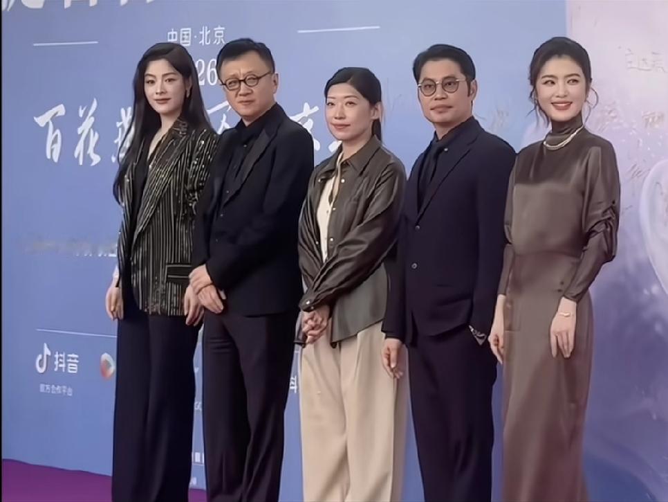 8月9日，第38届大众电影百花奖提名者表彰仪式超精彩！李云霄与陈丽君同台现身，且