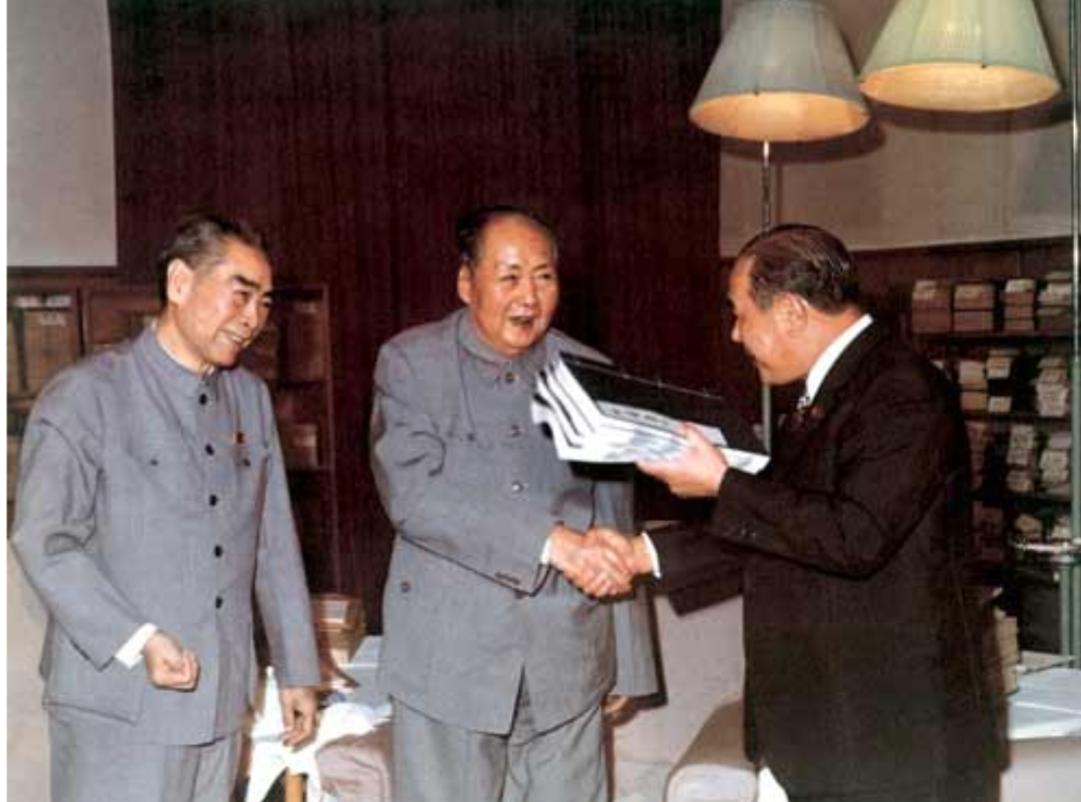 1972年9月25日-30日，日本首相田中角荣应周总理邀请访华，这是二战后日本首