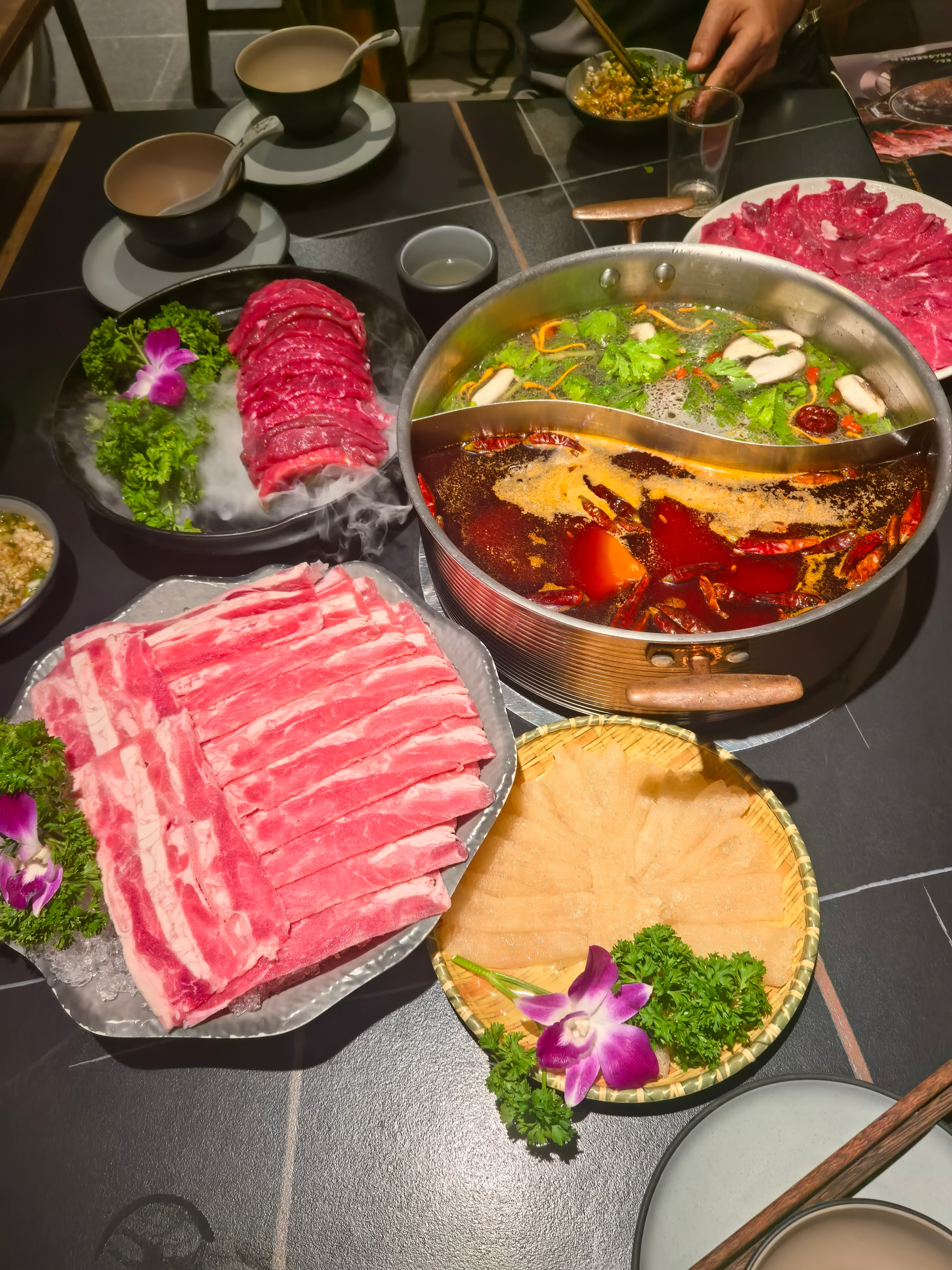 今天都吃肉了吧？ 