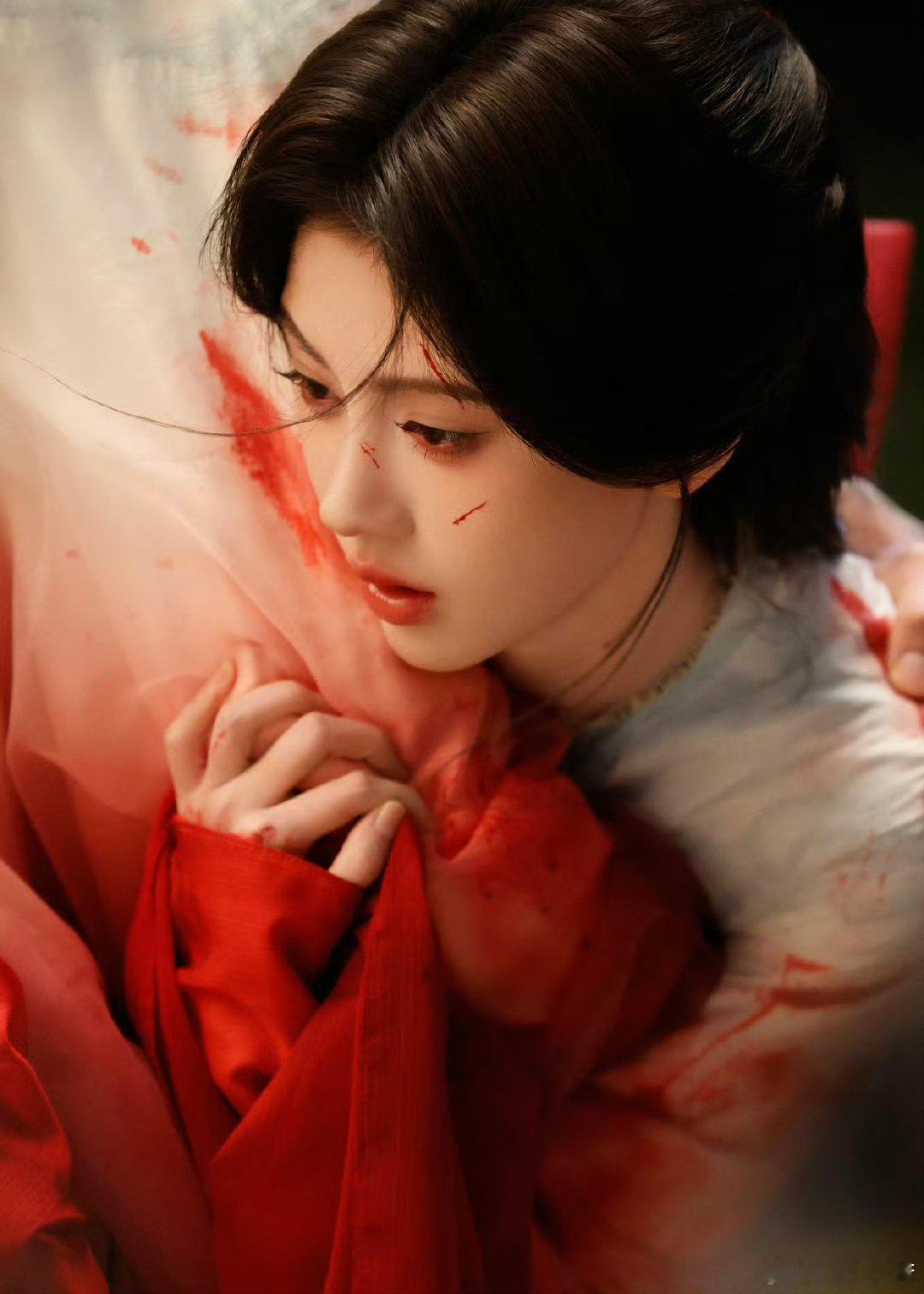 鞠婧祎 jjy鞠婧祎月鳞绮纪 jjy 鞠婧祎露芜衣心愿是一番每场演出都尽兴૮꒰˶