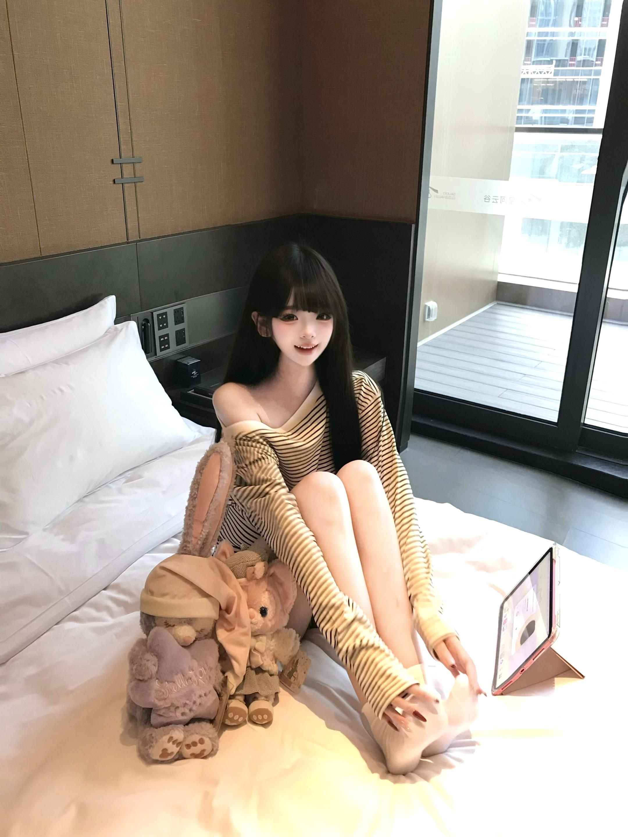 我就是这样呀 把你的心弄的一团乱 还在这里萌萌的笑(｡･ω･｡).
