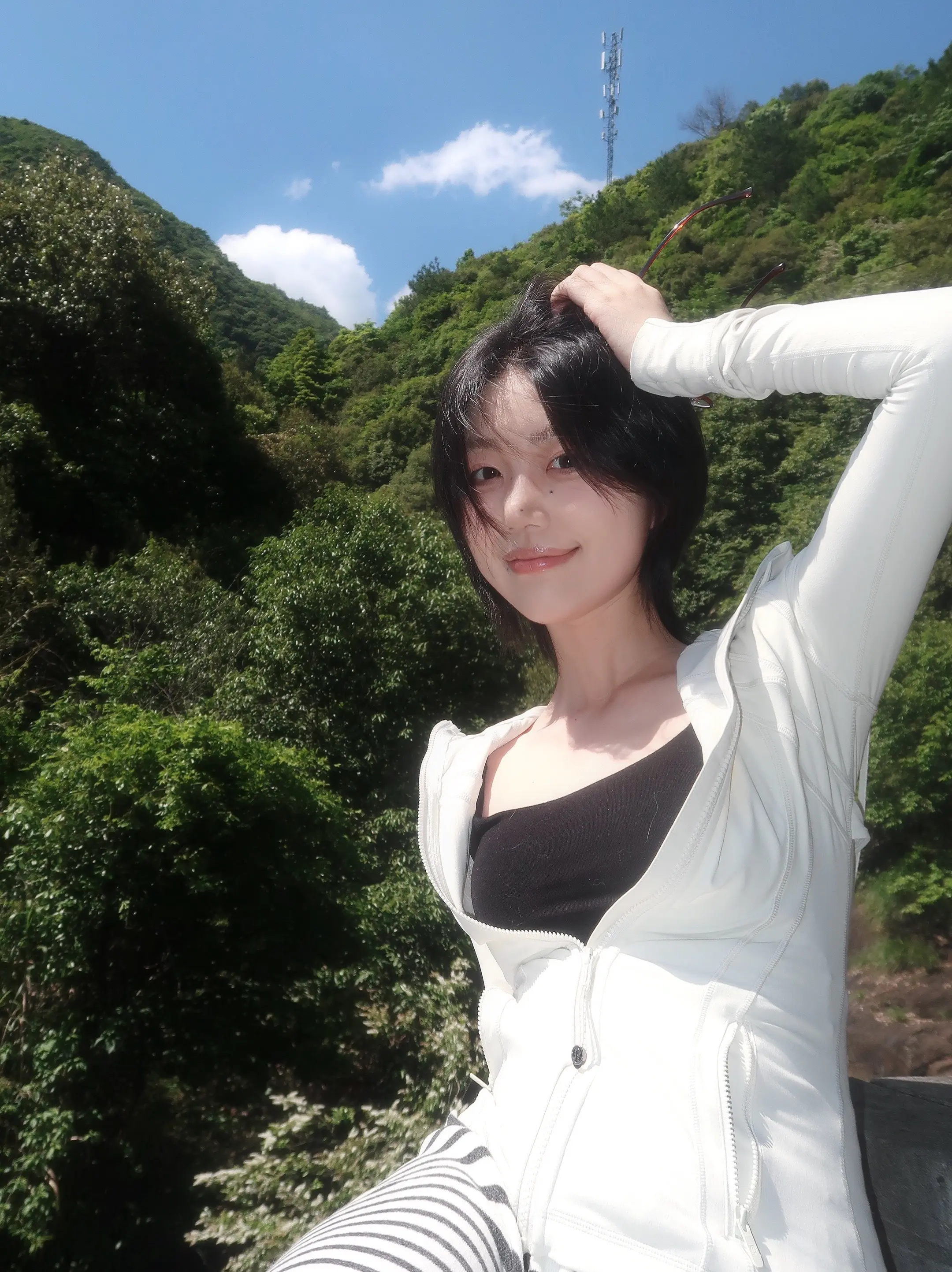 短发 来了