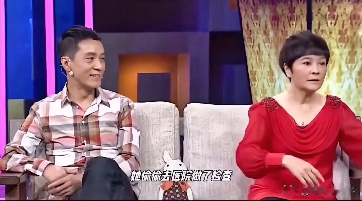 冯远征聊起曾经后悔丁克的经历，挺实在的。
他说自己四十岁刚出头那会儿，有一天突然