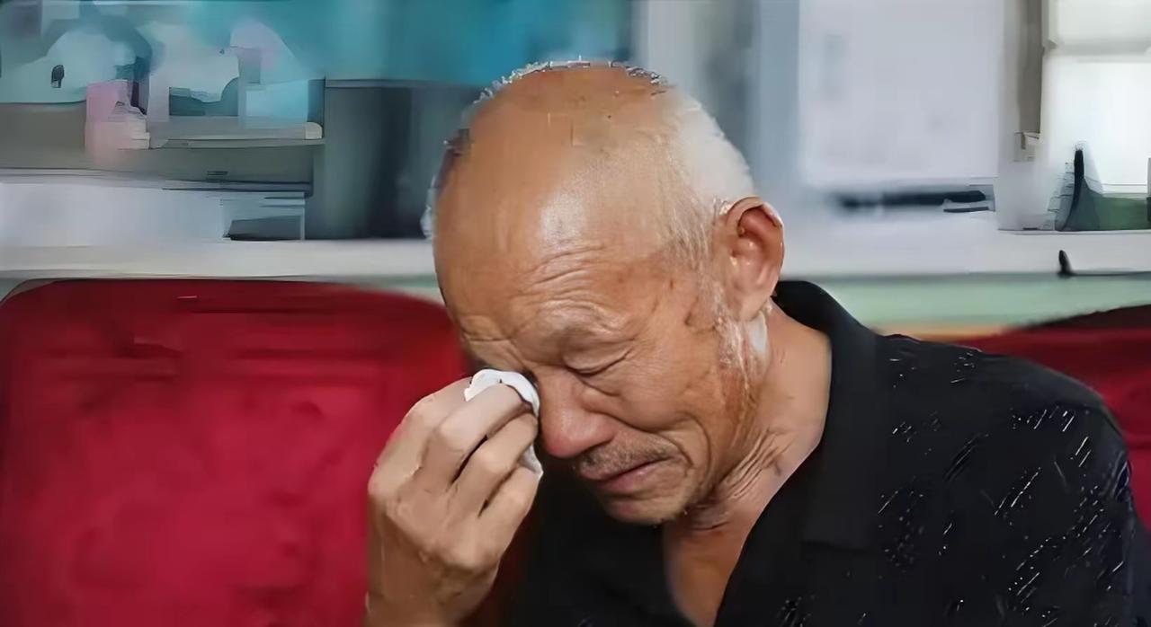 山东聊城，2020年，张大爷的老伴离世，从此张大爷只能指望自己的两个儿子，可这时