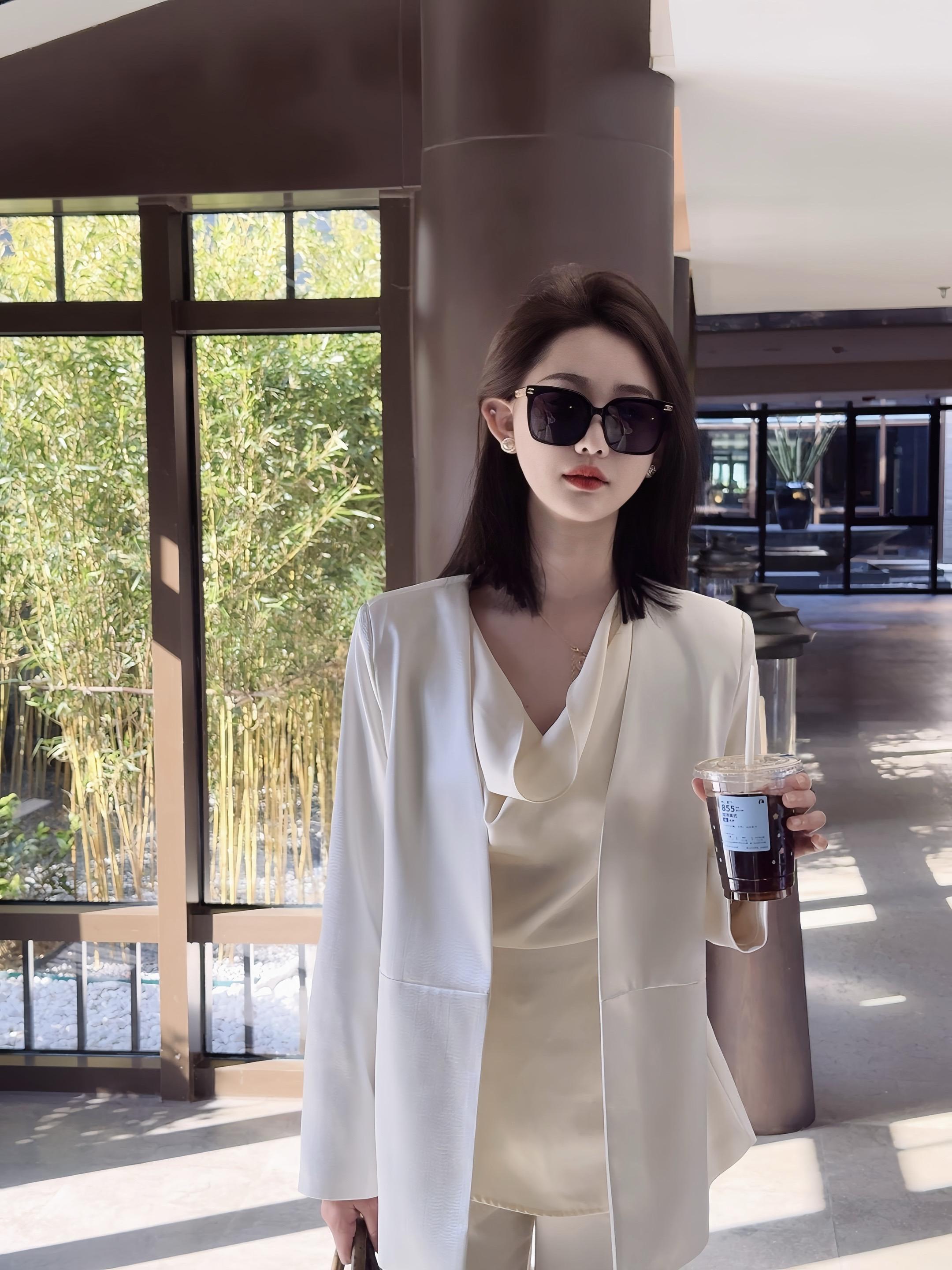 始终觉得 自由就是不寻求任何人的认可 只遵循自己内心 永远坦荡 永远做...