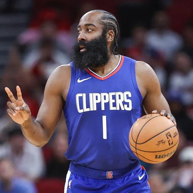 哈登昨天三分射爆了，今天三分8中0