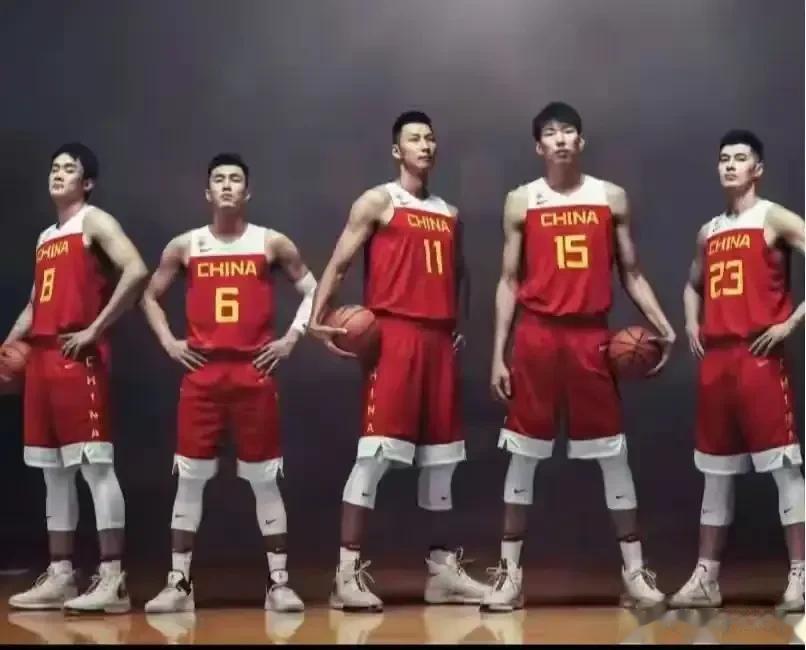 称霸亚洲！这五人如果不受伤，同时在场上，会不会打遍天下无敌手

★丁彦雨航，司职