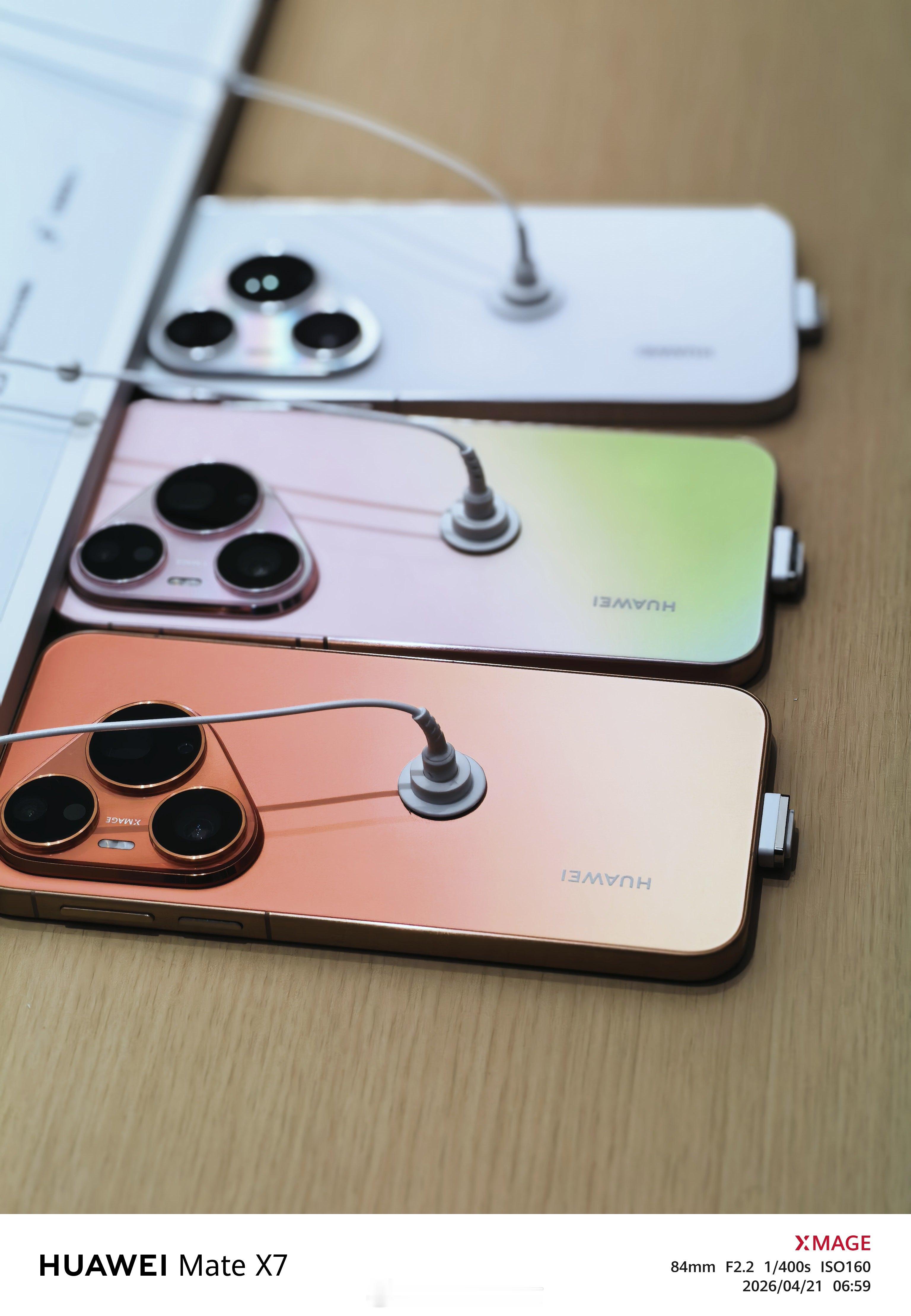 华为大阔折再现抢购热潮华为PuraXMax卖爆了  我朋友告诉我找了好几个地方提