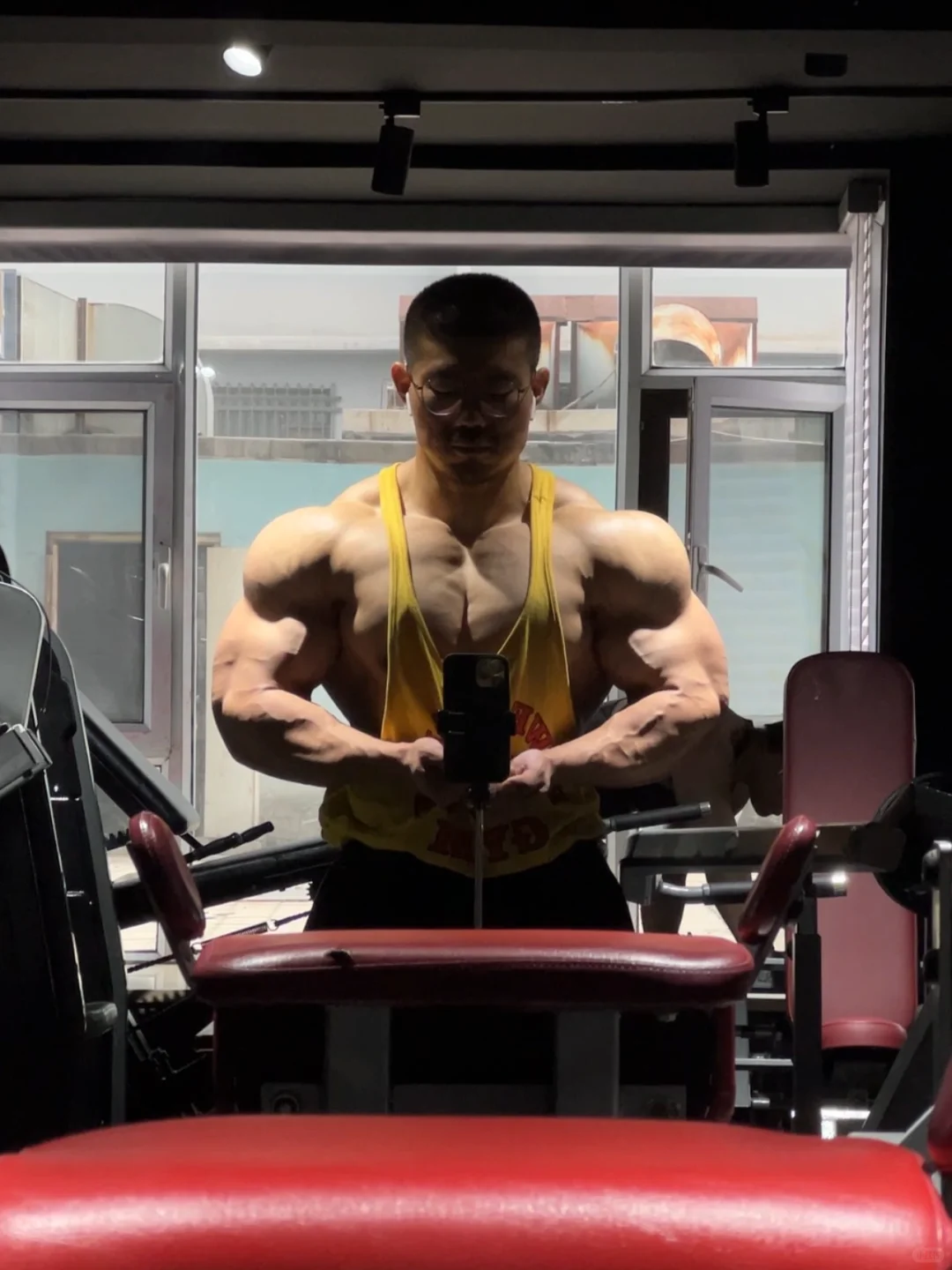 30岁肌肉男，瓜子二手车卖车二番战
