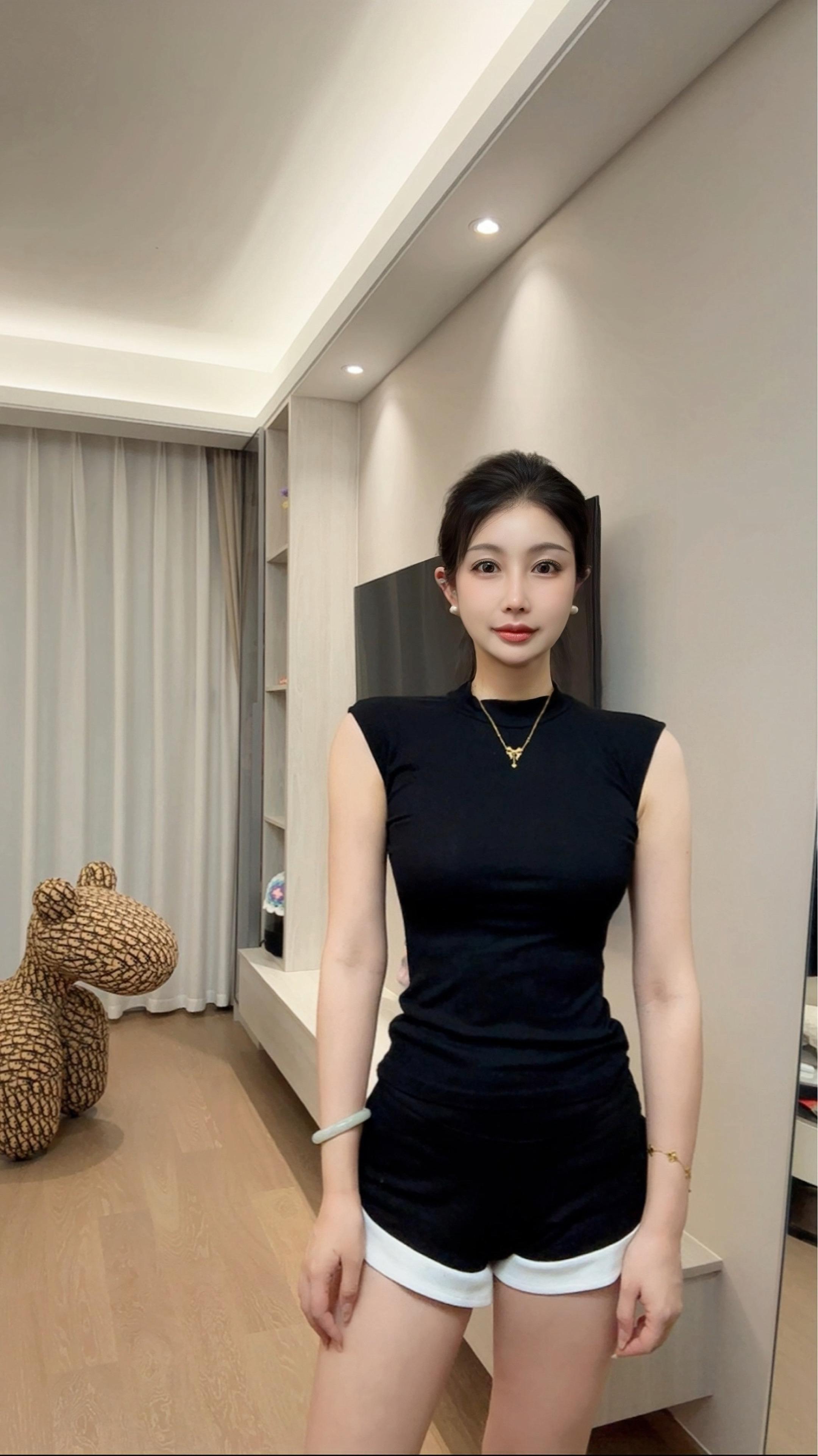 VS下班到家“💞不说以前，不想也许，别谈如果”赚钱就好，其他都俗