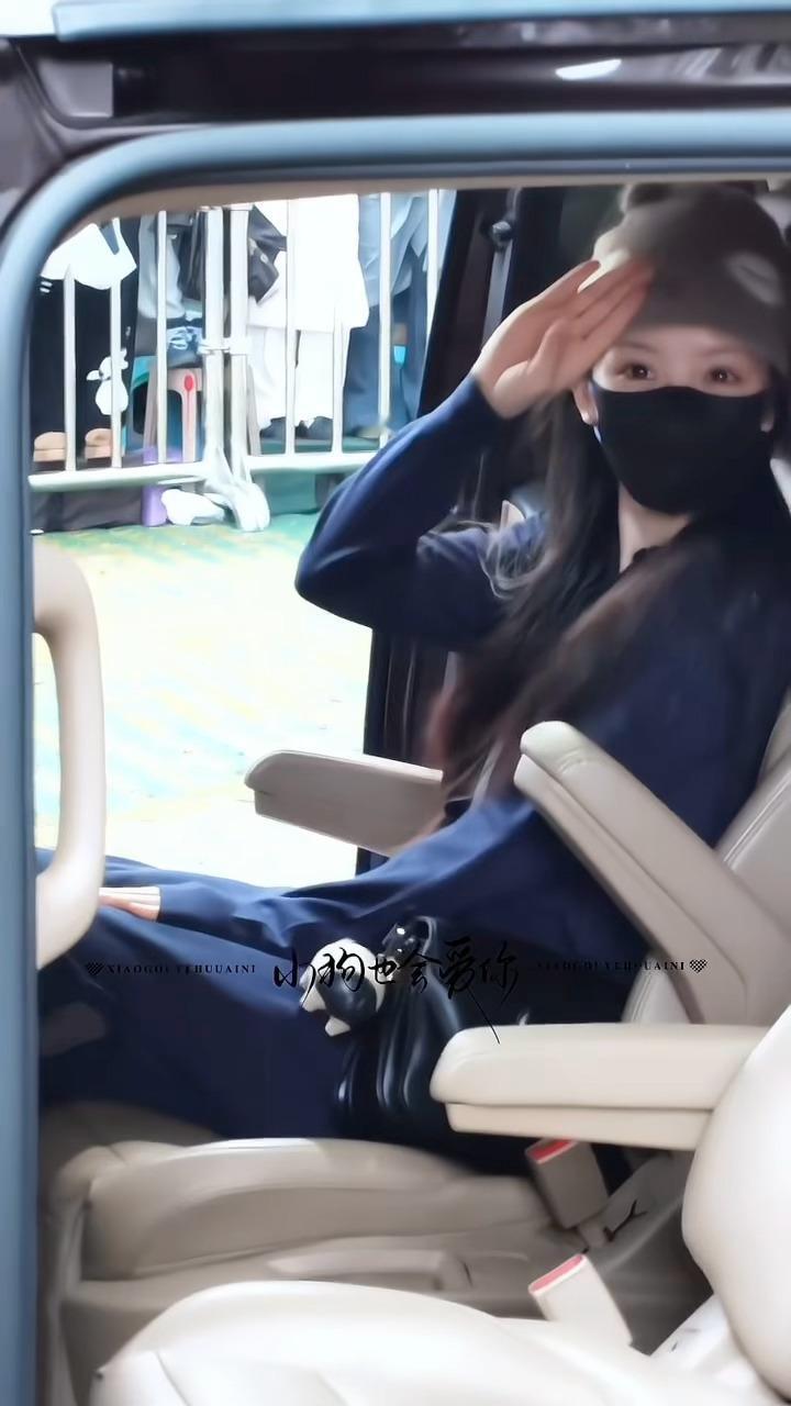 田曦薇张凌赫hi6上班路透 田曦薇、张凌赫录制hi6路透🈶 逐玉要来了！