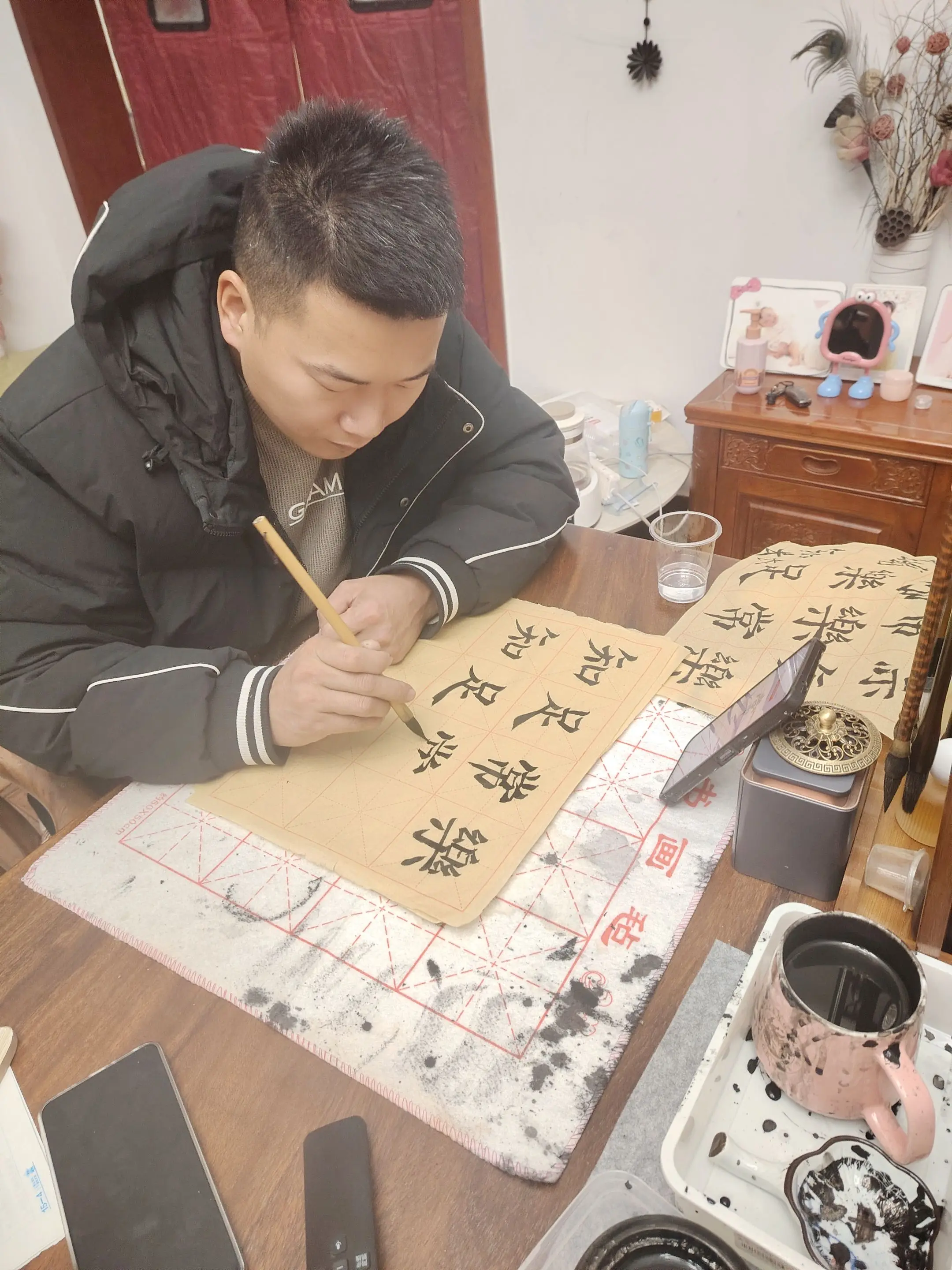 突然发现我的老公才是我最好的朋友， 跟他在一起不需要边界感。 想干啥就...