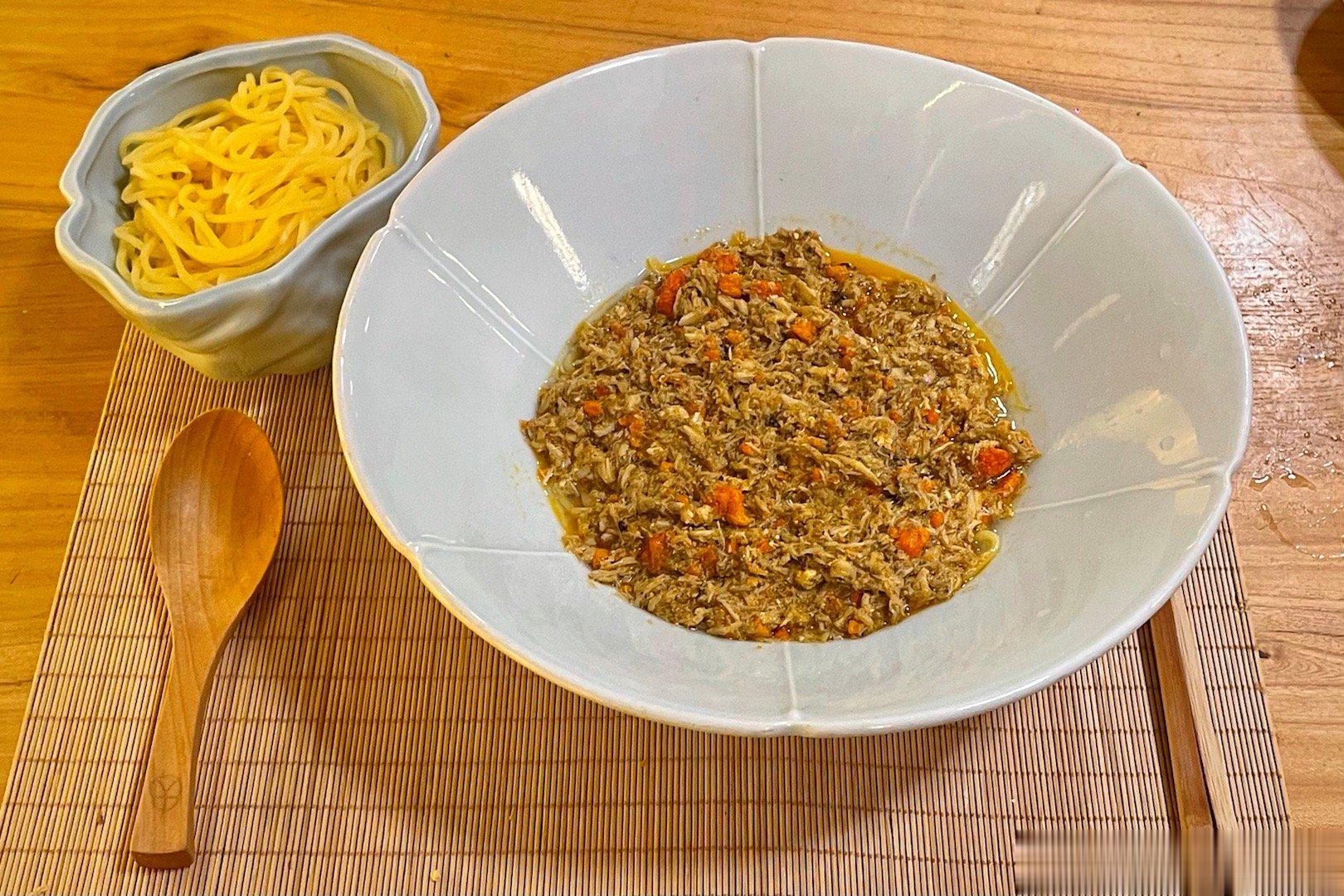 解个馋，吃完又想回北京弄秃黄油拌饭了。。。[允悲]  ​​​