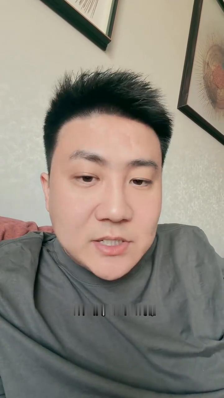 自然成长。
各位有没有静下心来想过，你在孩子心目中的地位到底是怎么样的？我跟你说