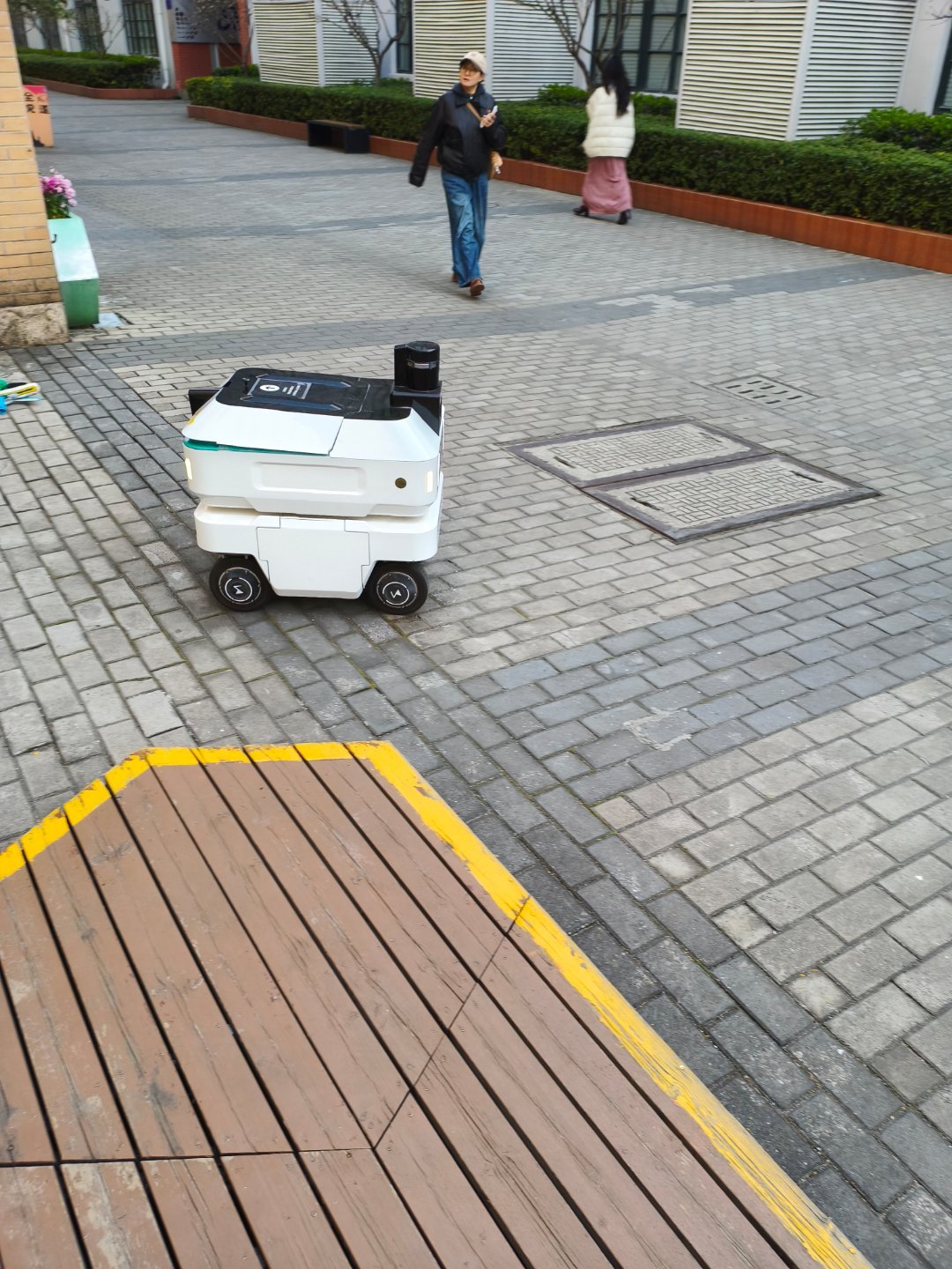 我发现AI的发展反而让一切变得更有意义了，大家看多了AI那种生成之后，相比以前没