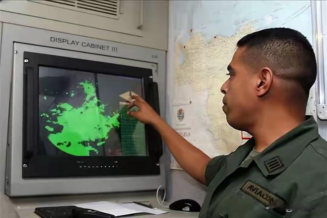 美“绑架”马杜罗之前策反了哪几个内鬼？

美策反了委内瑞拉三类关键人员，即完成对