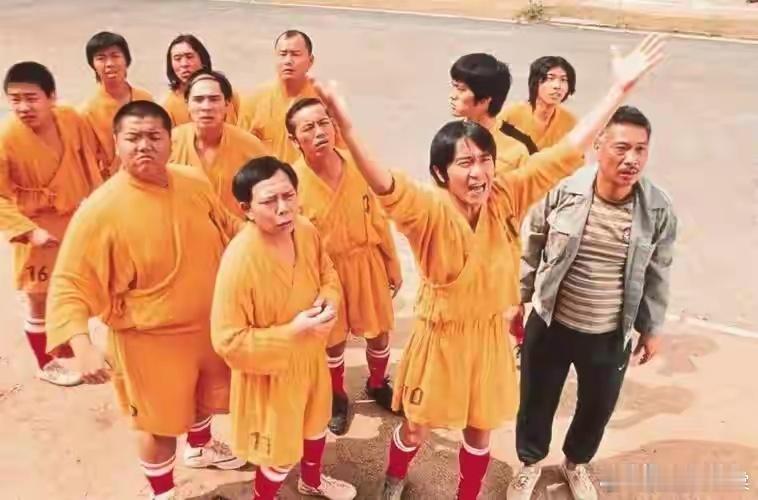 《功夫女足》票房破16亿，内娱明星集体沉默，观众为啥这么买账？ 