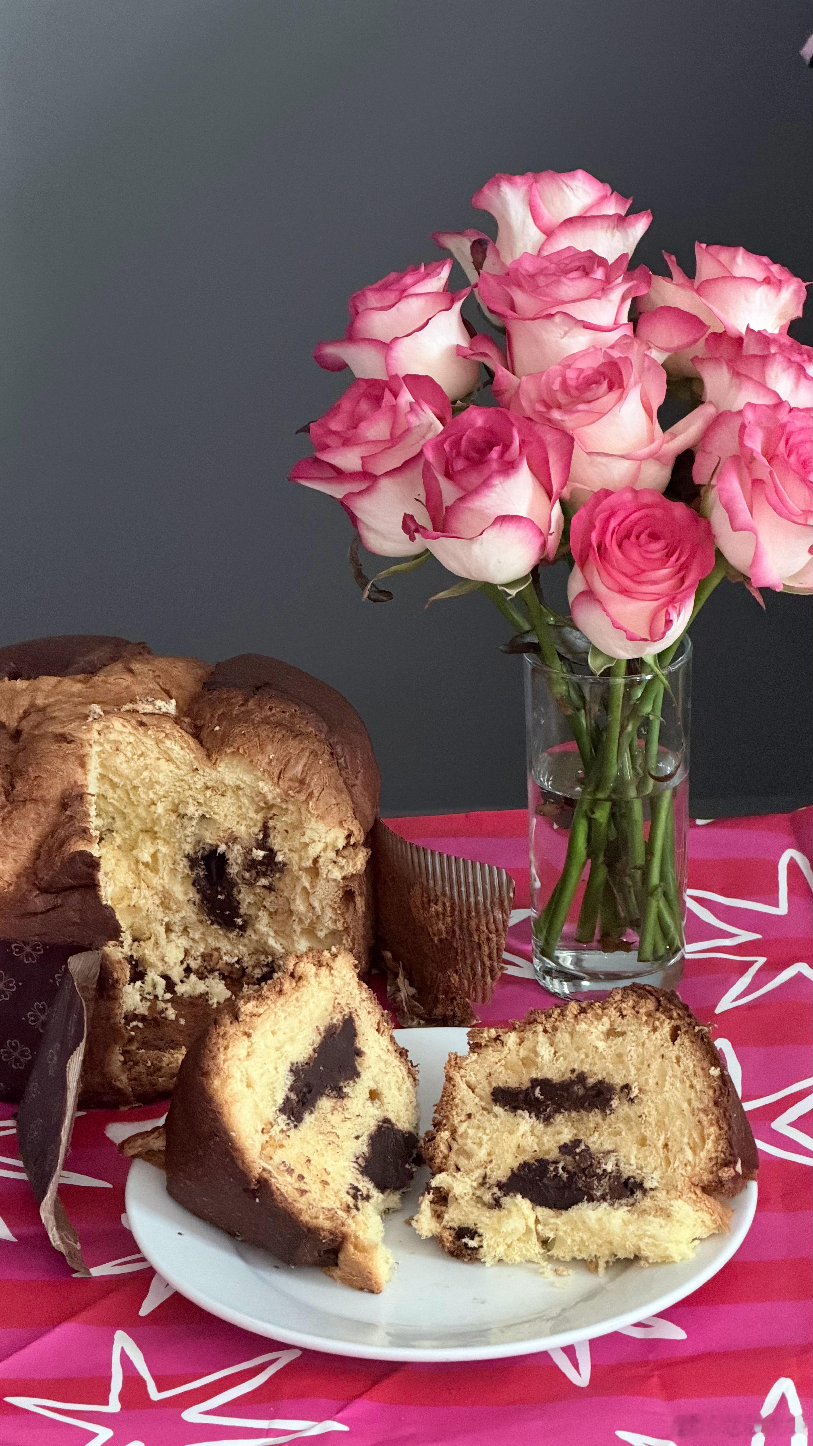 伦敦圣诞当天店铺，公共交通基本都关闭，只能在家里待着中午起来做作的插个花（没花瓶