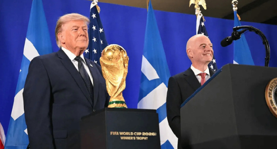 特朗普在 FIFA 招待会发声，盼美国再办世界杯，并曝光因凡蒂诺提议中美合办下届