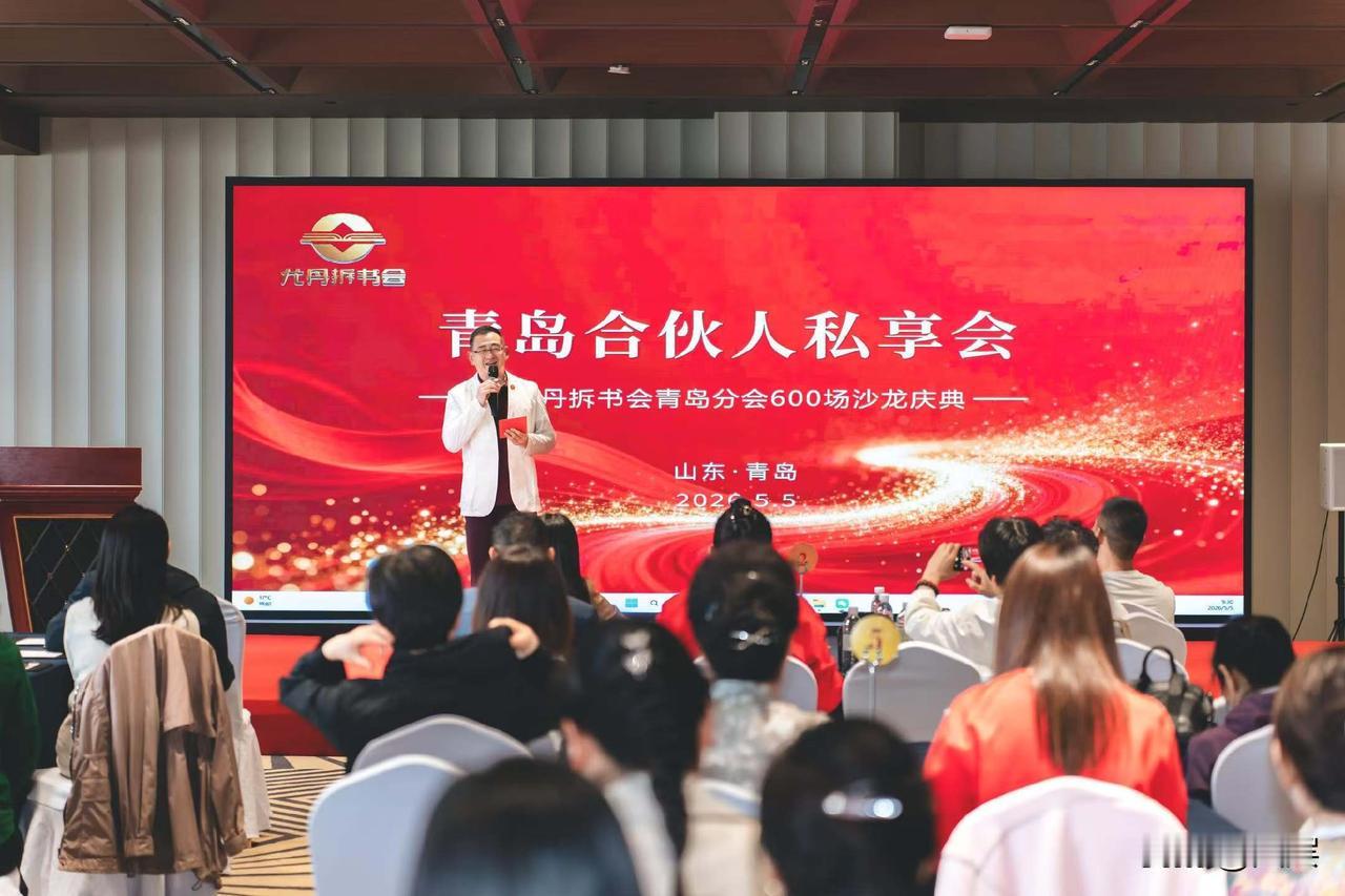 心怀一份勇气，揣着满腔热爱，奔赴属于自己的山海。不必盲从他人的脚步，不必纠结世俗