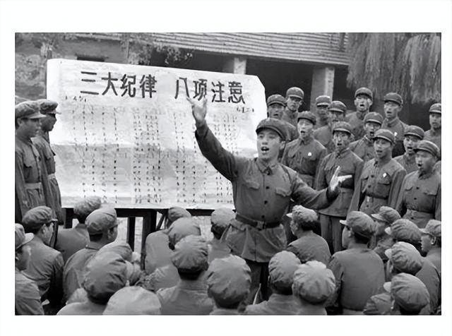 1937年冬天，八路军副总司令彭德怀盯着账本发愁——平型关大捷缴获的物资只够吃三