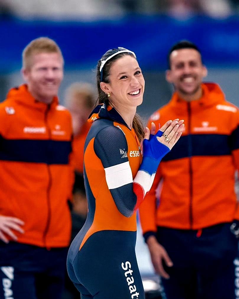 荷滑协最终决定给舒尔廷一个1500米的参赛名额，舒姐不参加欧锦赛。看来并不是需要