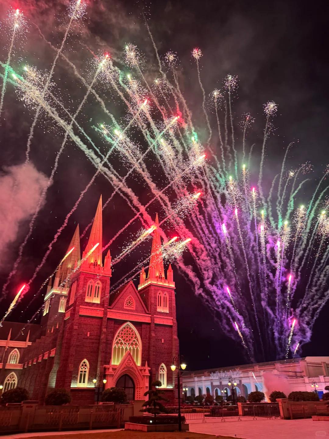 12月20日砂之船小镇净销售额突破2015万元，刷新福建省奥莱类商场单日销售纪录