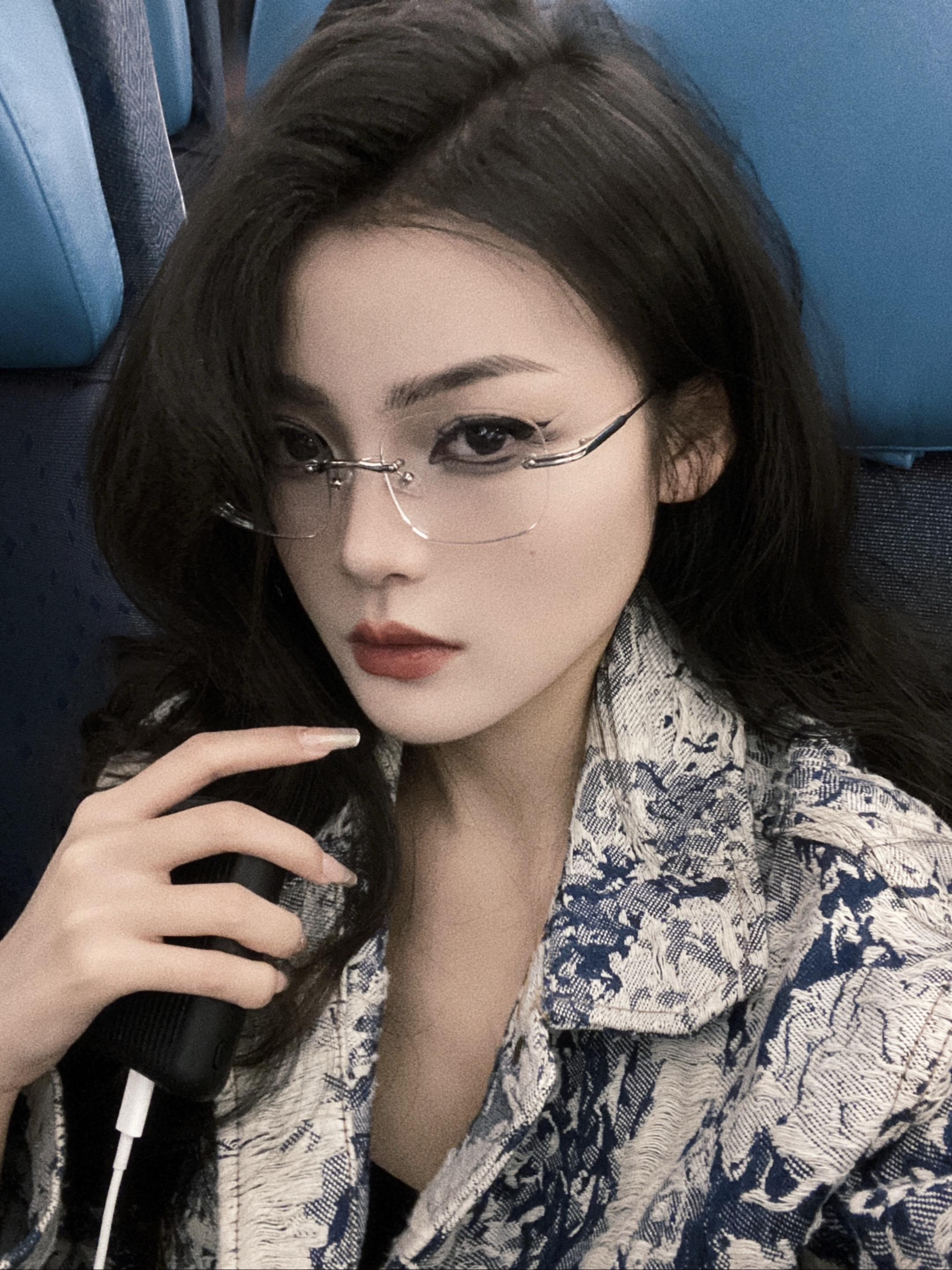 其实想你也是装的 我就是无聊