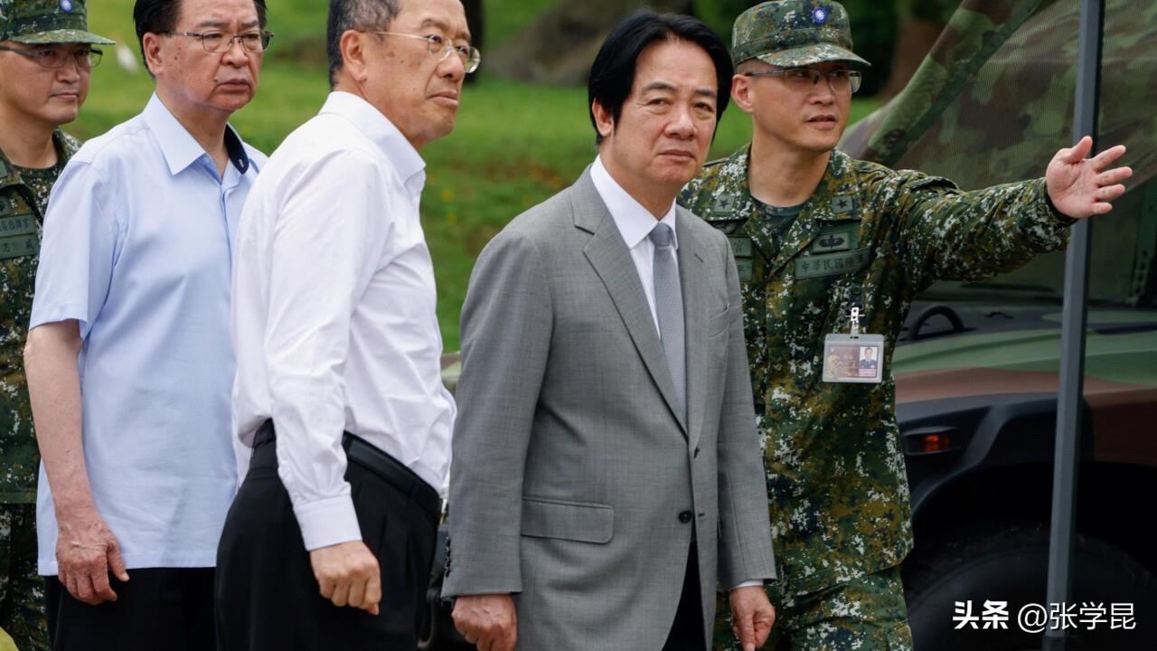 路透社16日新北消息，赖清德周二在新北市某个军事基地表示：他“不放弃”增加“国防