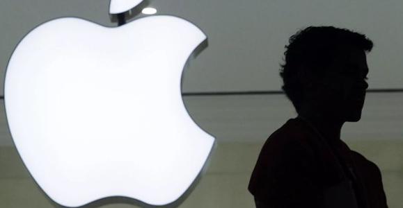 美国苹果公司在全球品牌价值500强榜单中再次榜首。

其品牌价值增长6%，达到6